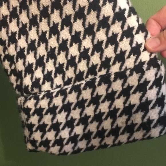 DARLING black and white houndstooth swing jacket - Picture 3 of 7